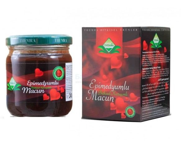 Traditioneller türkischer Macun in einem Glas – Kräuterpaste aus Honig und.